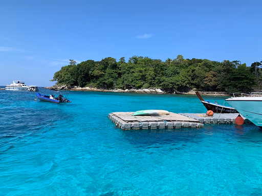 Koh Lanta: Scoprire il Paradiso Rilassato della Thailandia
