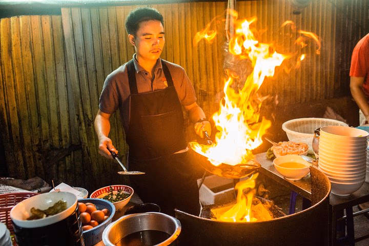 Street Food a Bangkok: Guida per Mangiare Sicuro e Autentico