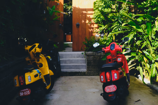 Noleggiare uno Scooter in Thailandia: Guida Sicura e Pratica